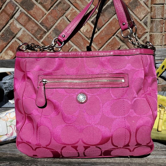 Coach - Picture 6 of 8